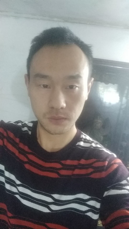 张浩浩的第一张照片--驻马店相亲服务中心