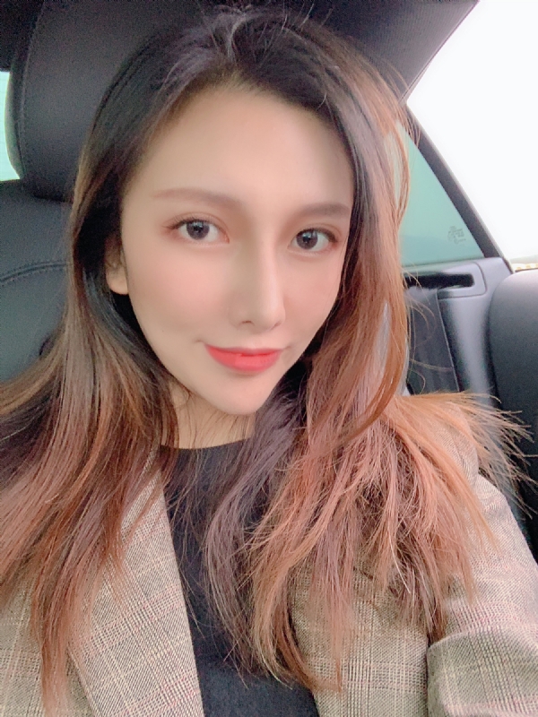 李岚Lancy的第一张照片--驻马店相亲服务中心