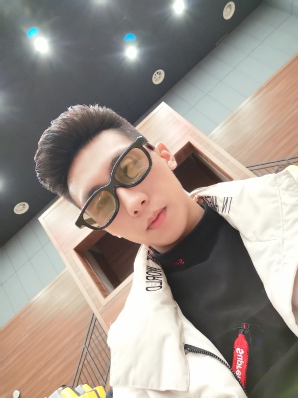 少年已不在年少的第一张照片--驻马店相亲服务中心