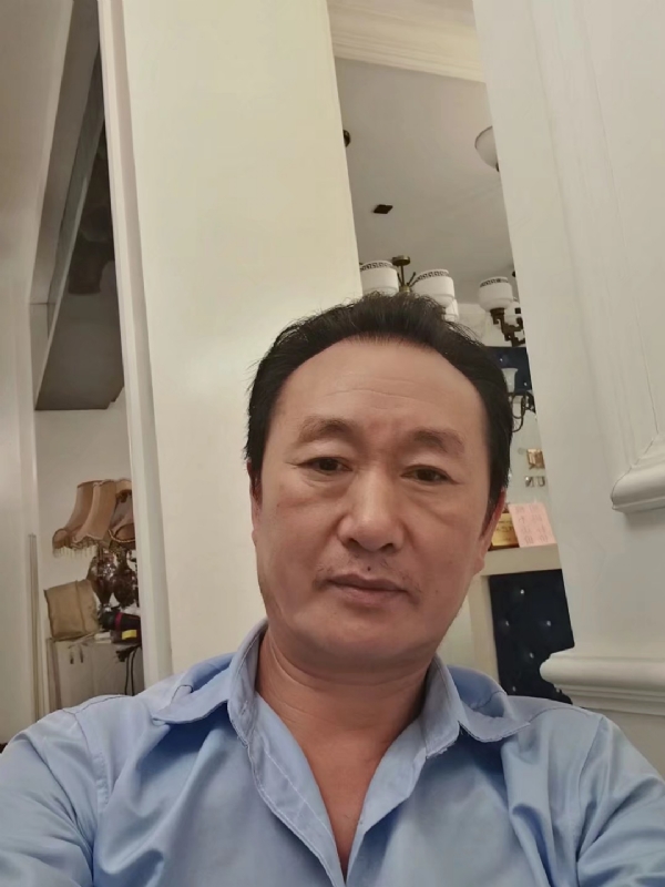 青松的第一张照片--驻马店相亲服务中心