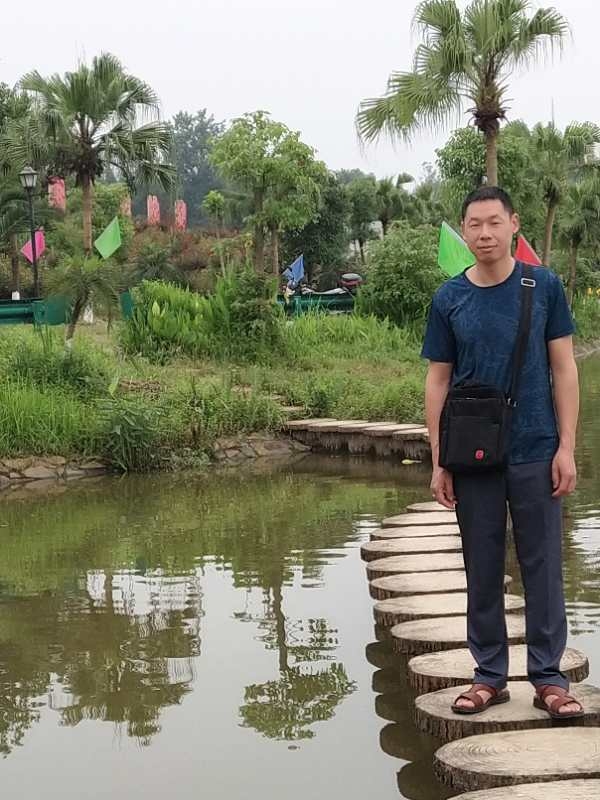 星星知我心的第一张照片--驻马店相亲服务中心