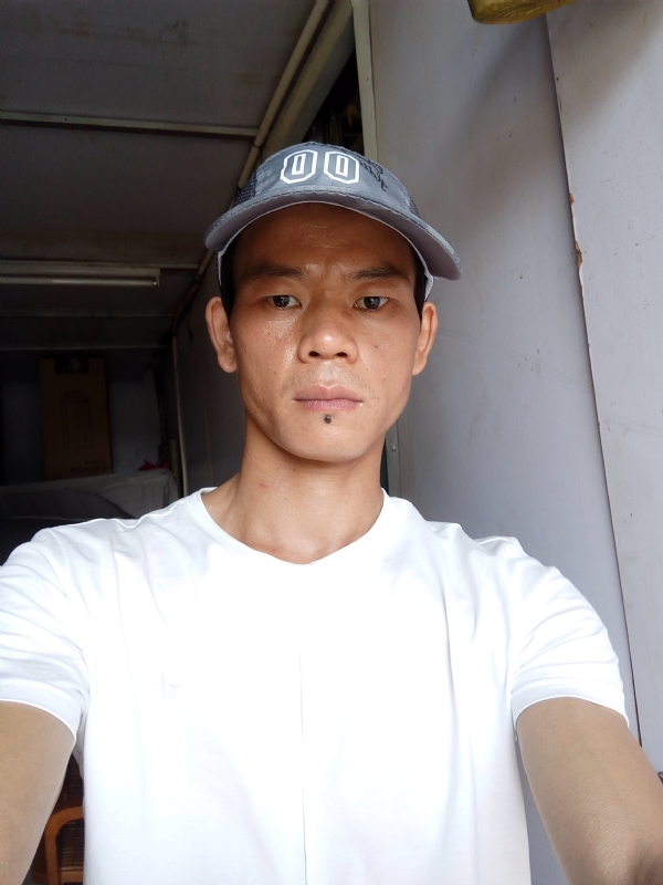 张生的第一张照片--驻马店相亲服务中心