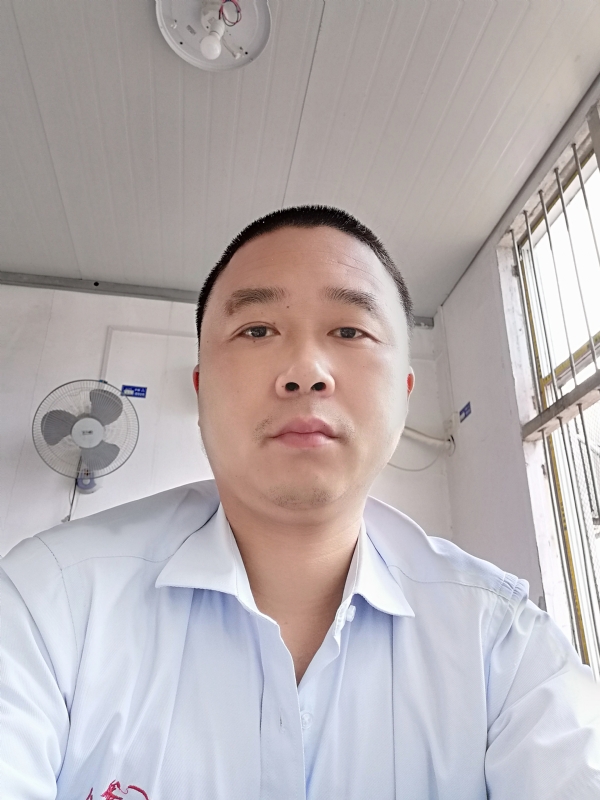 平安的第一张照片--驻马店相亲服务中心