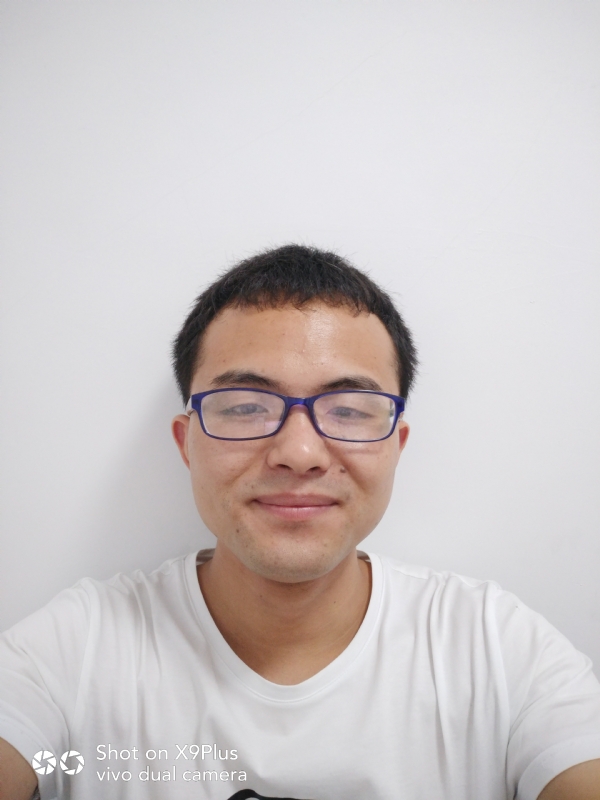 林言的第一张照片--驻马店相亲服务中心