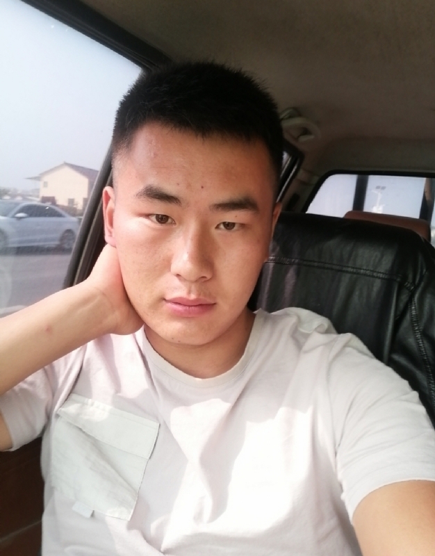 马宏亮的第二张照片--驻马店相亲服务中心