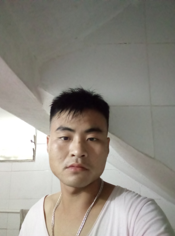 落叶知秋的第一张照片--驻马店相亲服务中心