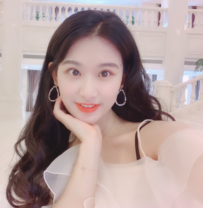 薇信zsqyaer的第一张照片--驻马店相亲服务中心