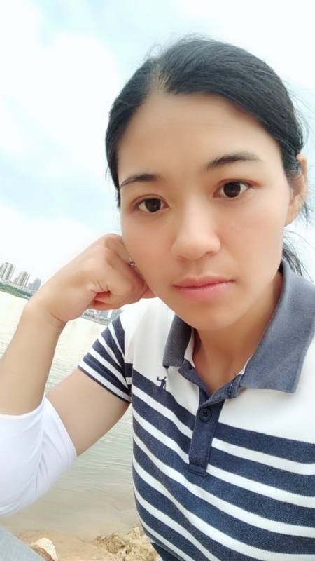 梅子的第一张照片--驻马店相亲服务中心