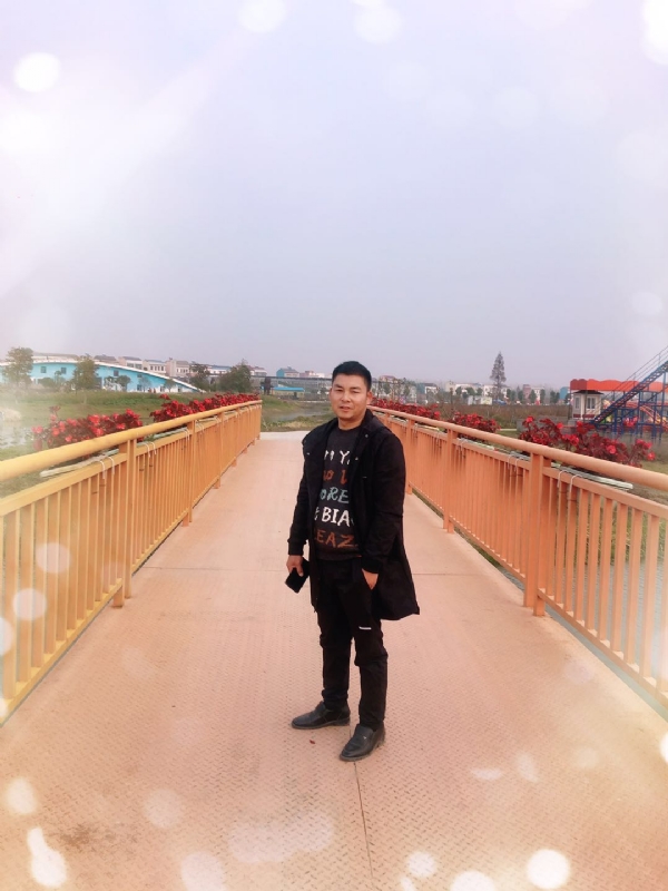 清风的第二张照片--驻马店相亲服务中心