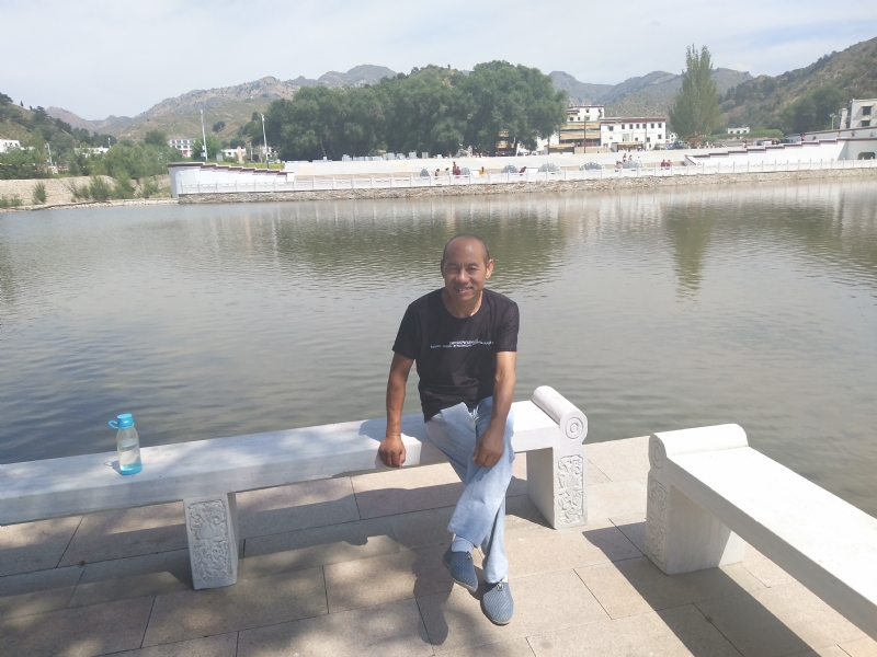 大漠独行的第一张照片--驻马店相亲服务中心