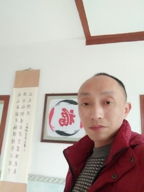 雅正的第一张照片--驻马店相亲服务中心