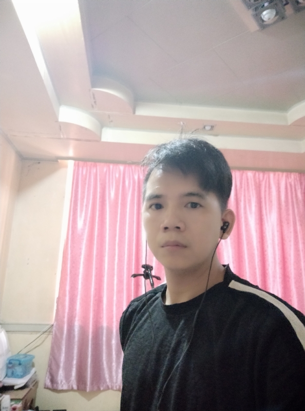 三月天的第一张照片--驻马店相亲服务中心