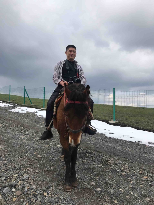 一个人的第一张照片--驻马店相亲服务中心