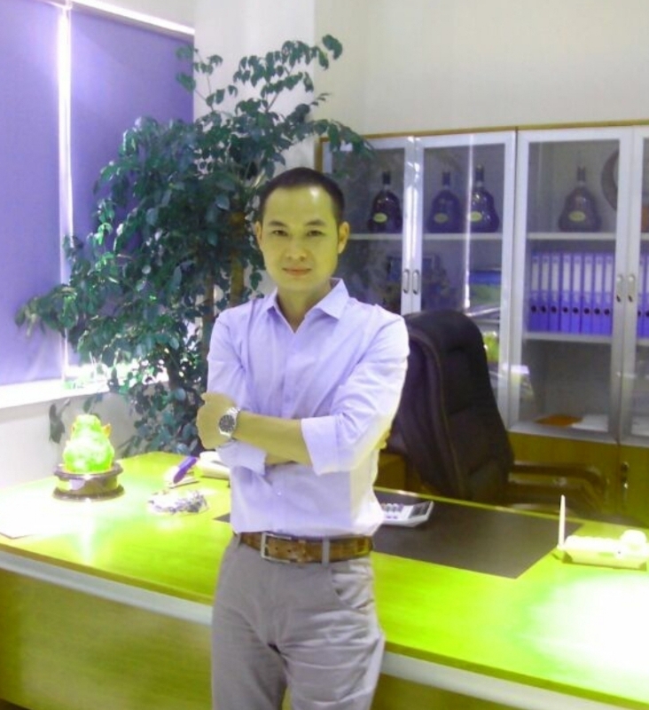 风中劲草的第一张照片--驻马店相亲服务中心