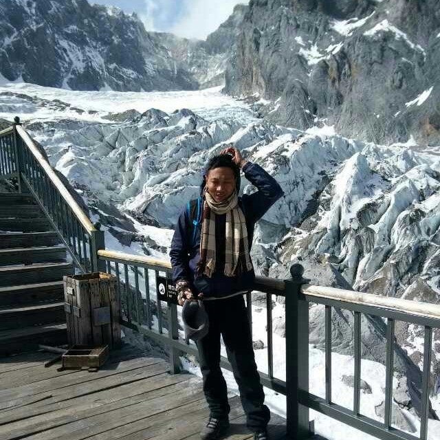 眯眯的第一张照片--驻马店相亲服务中心