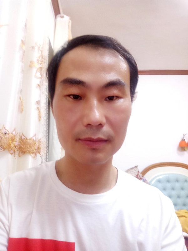 光明的第一张照片--驻马店相亲服务中心