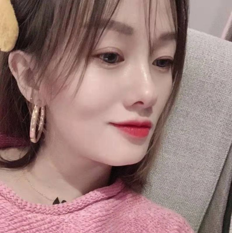 微醺的笑容的第一张照片--驻马店相亲服务中心