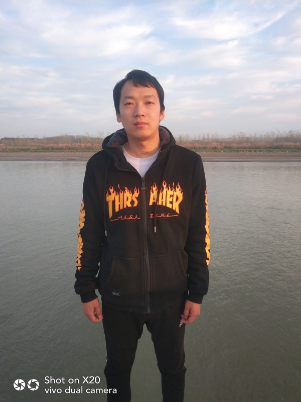 一往情深的第一张照片--驻马店相亲服务中心