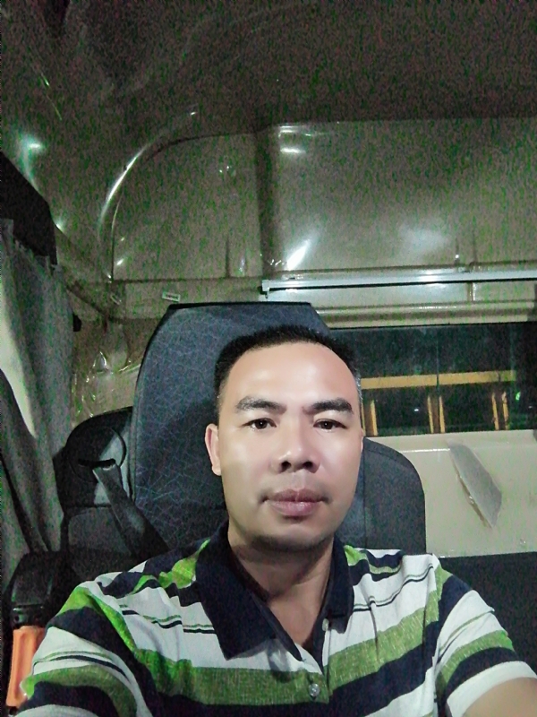 疯一般的爱恋的第一张照片--驻马店相亲服务中心