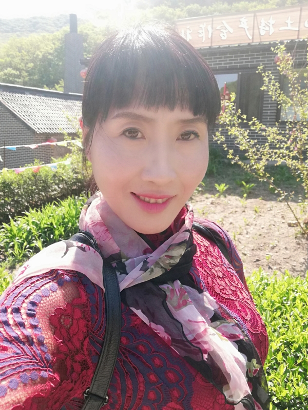 艳阳高照的第一张照片--驻马店相亲服务中心