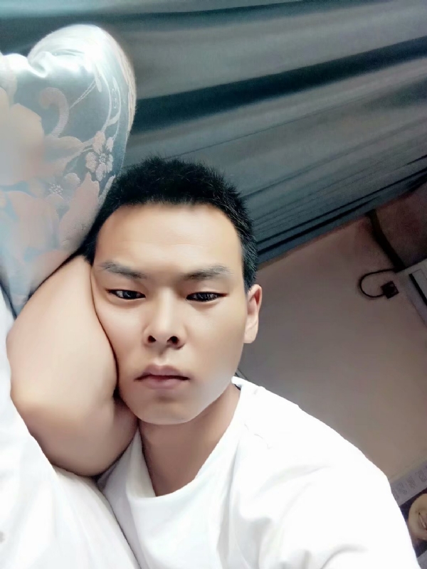 琪子心的第一张照片--驻马店相亲服务中心