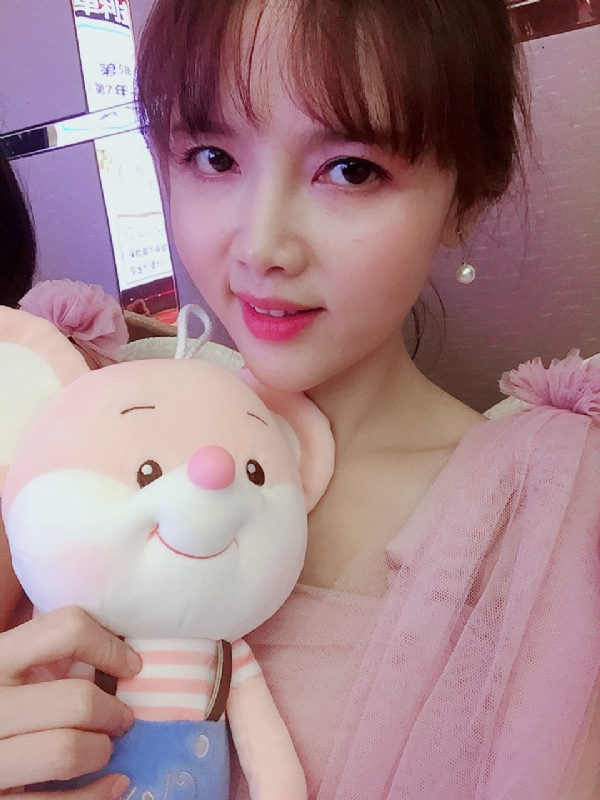 如朱砂的第一张照片--驻马店相亲服务中心