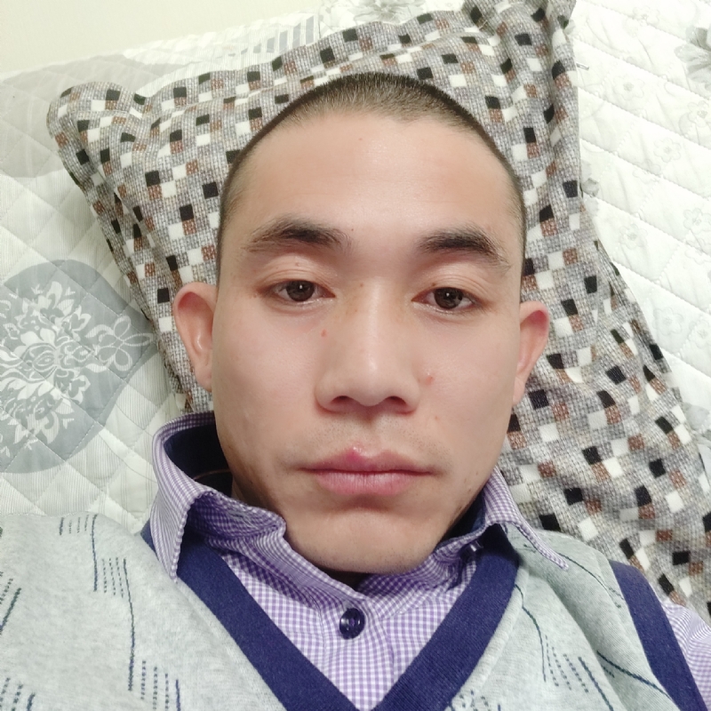 龙飞的第一张照片--驻马店相亲服务中心