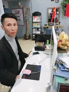 懂你的人不必多言的第一张照片--驻马店相亲服务中心