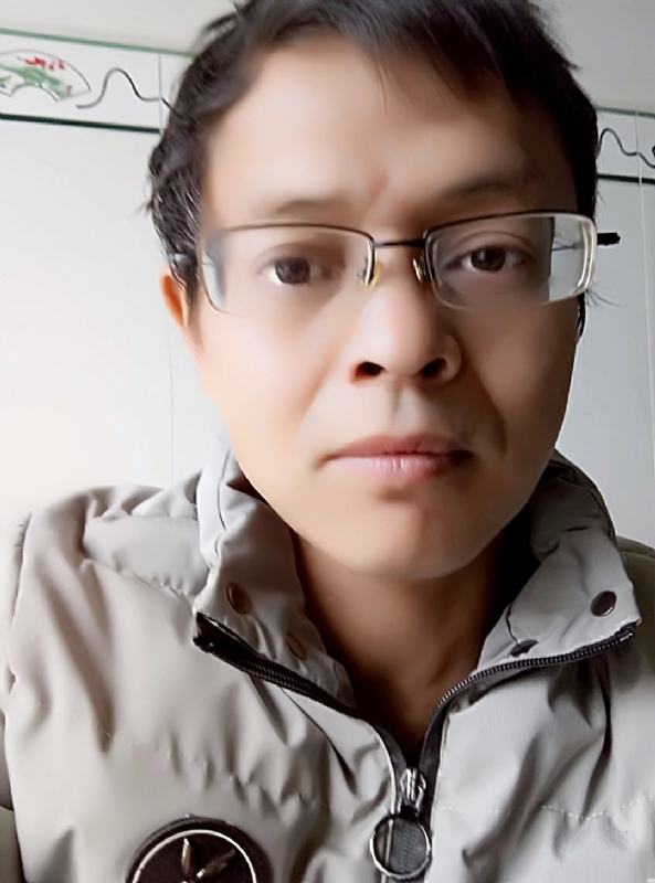 小吴的第一张照片--驻马店相亲服务中心