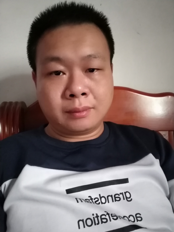 飞的第一张照片--驻马店相亲服务中心