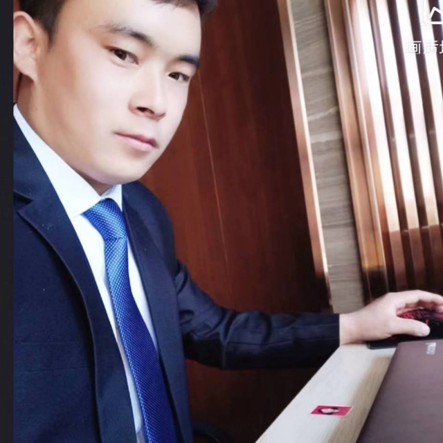 会哭的幸福的第一张照片--驻马店相亲服务中心