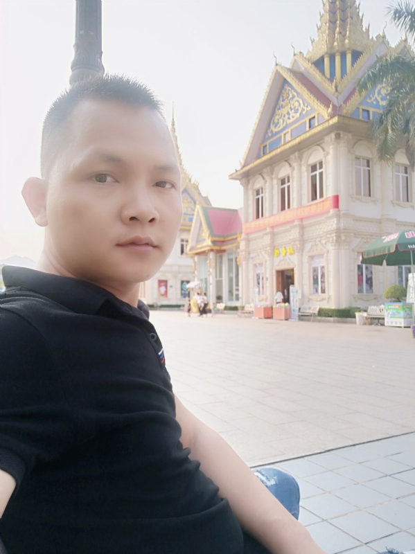 漂泊者的第一张照片--驻马店相亲服务中心