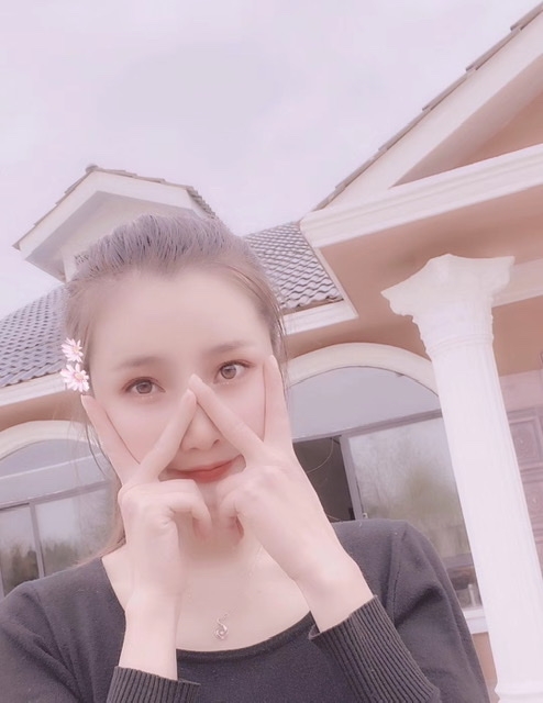 小媛的第一张照片--驻马店相亲服务中心