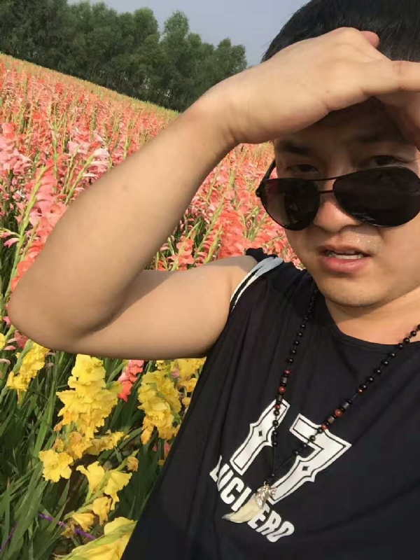 QH-蓝细胞的第一张照片--驻马店相亲服务中心