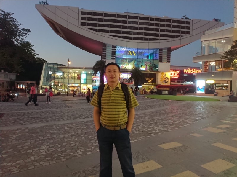 人间四月天的第一张照片--驻马店相亲服务中心