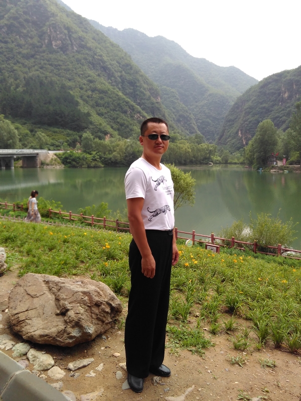 yuren2433的第三张照片--驻马店相亲服务中心