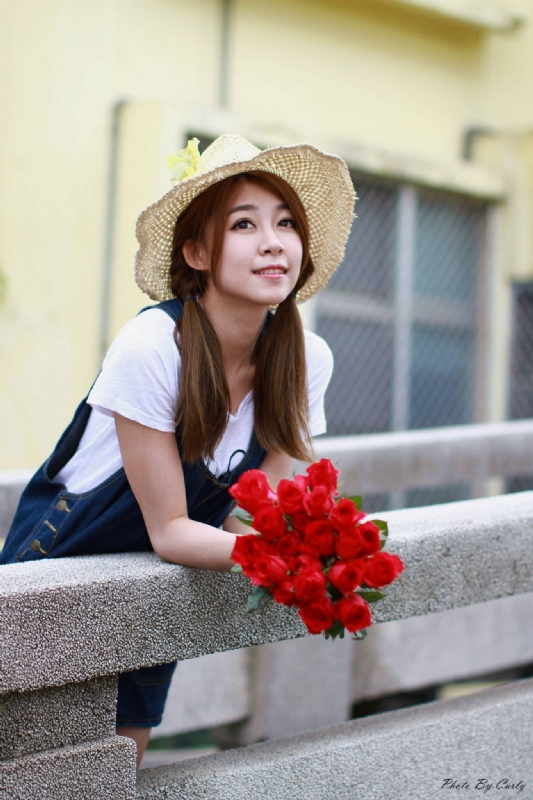 阳光朵朵的第一张照片--驻马店相亲服务中心