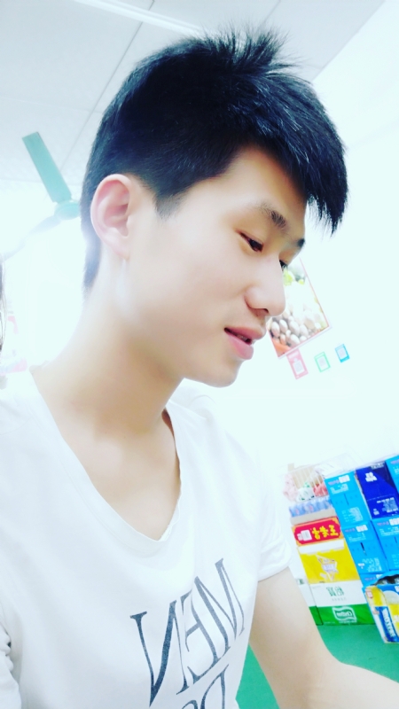 c君的第一张照片--驻马店相亲服务中心