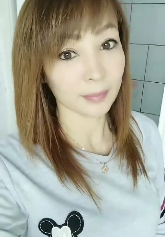 魅力白玲的第一张照片--驻马店相亲服务中心