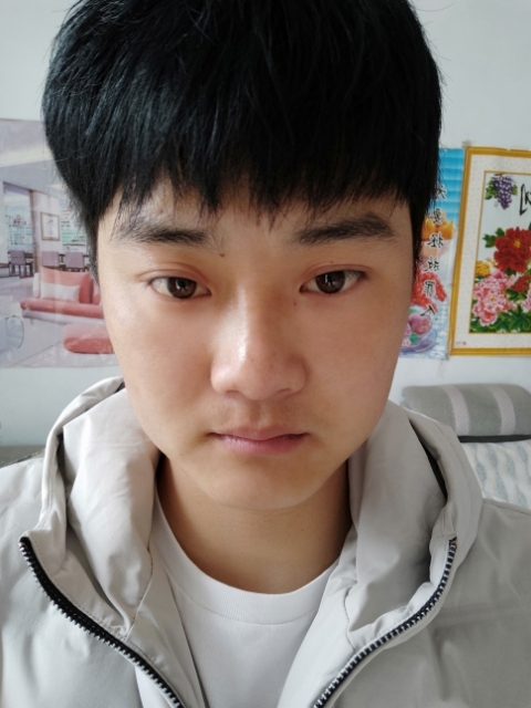 偏丶执的第二张照片--驻马店相亲服务中心