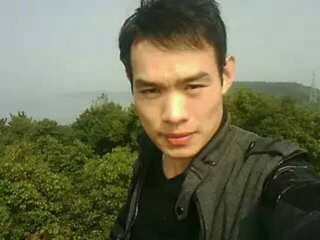 明镜的第一张照片--驻马店相亲服务中心