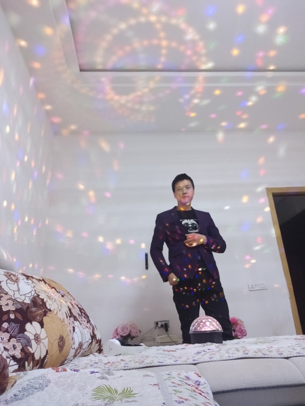 慕凡的第一张照片--驻马店相亲服务中心