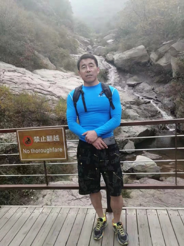 四季阳光的第一张照片--驻马店相亲服务中心