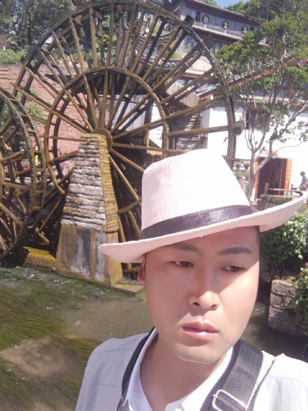 曲靖相亲的第一张照片--驻马店相亲服务中心