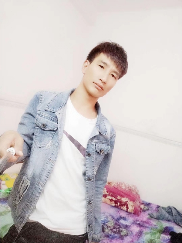 心好痛的第一张照片--驻马店相亲服务中心