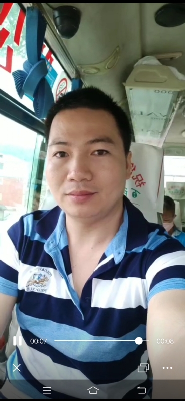 恋人未满的第一张照片--驻马店相亲服务中心