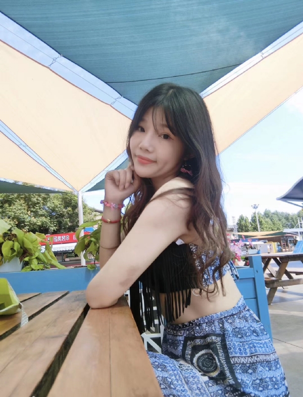 诗雨的第一张照片--驻马店相亲服务中心