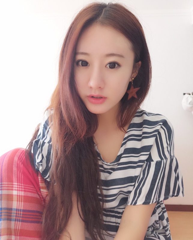 妮妮的第二张照片--驻马店相亲服务中心