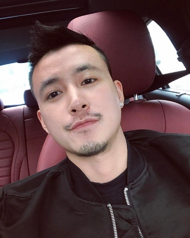 隆刘的第一张照片--驻马店相亲服务中心