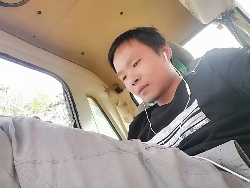 夜魇的第四张照片--驻马店相亲服务中心